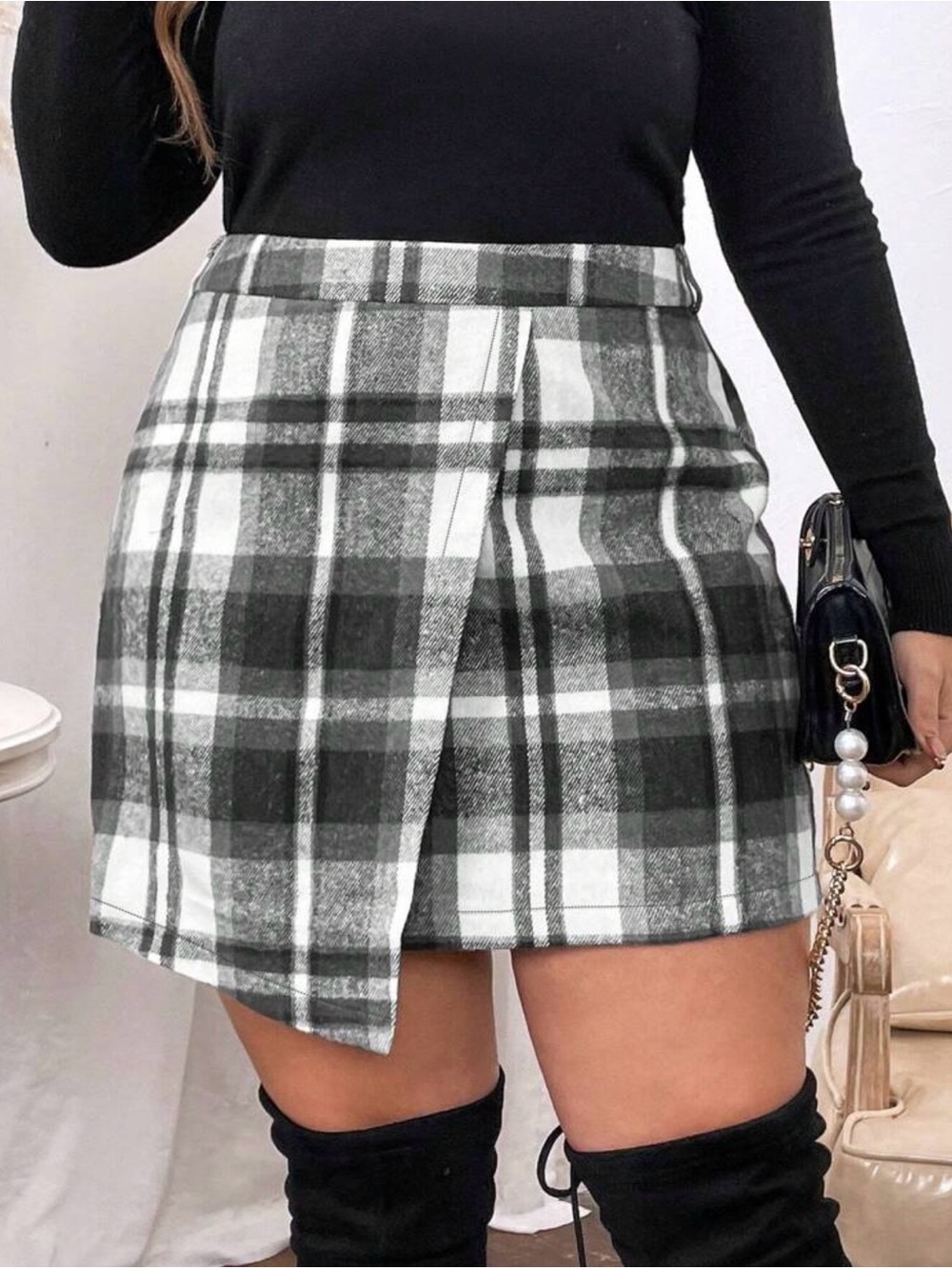 SHEIN Black and White Plaid Wrap-Front Plus Size Mini Skirt
